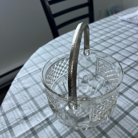Vintage Clear Diamond Cut Glass Ice Bucket with Hammered Metal Handle and Tongs - Picture 6 of 12